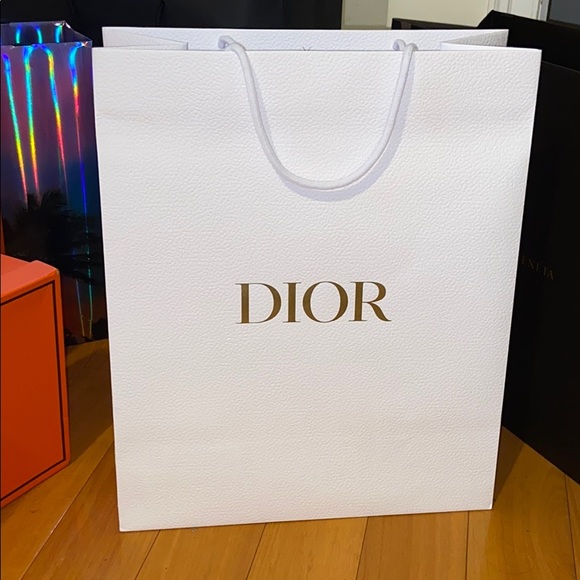 Designer shopping bags, and boxes - Picture 6 of 9